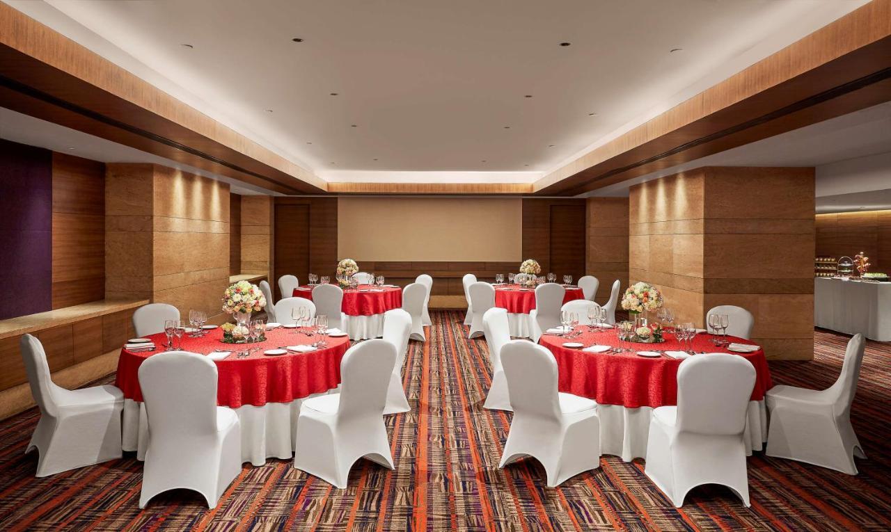 Grand Hyatt Mumbai Hotel And Residences Luaran gambar The Royal Ballroom