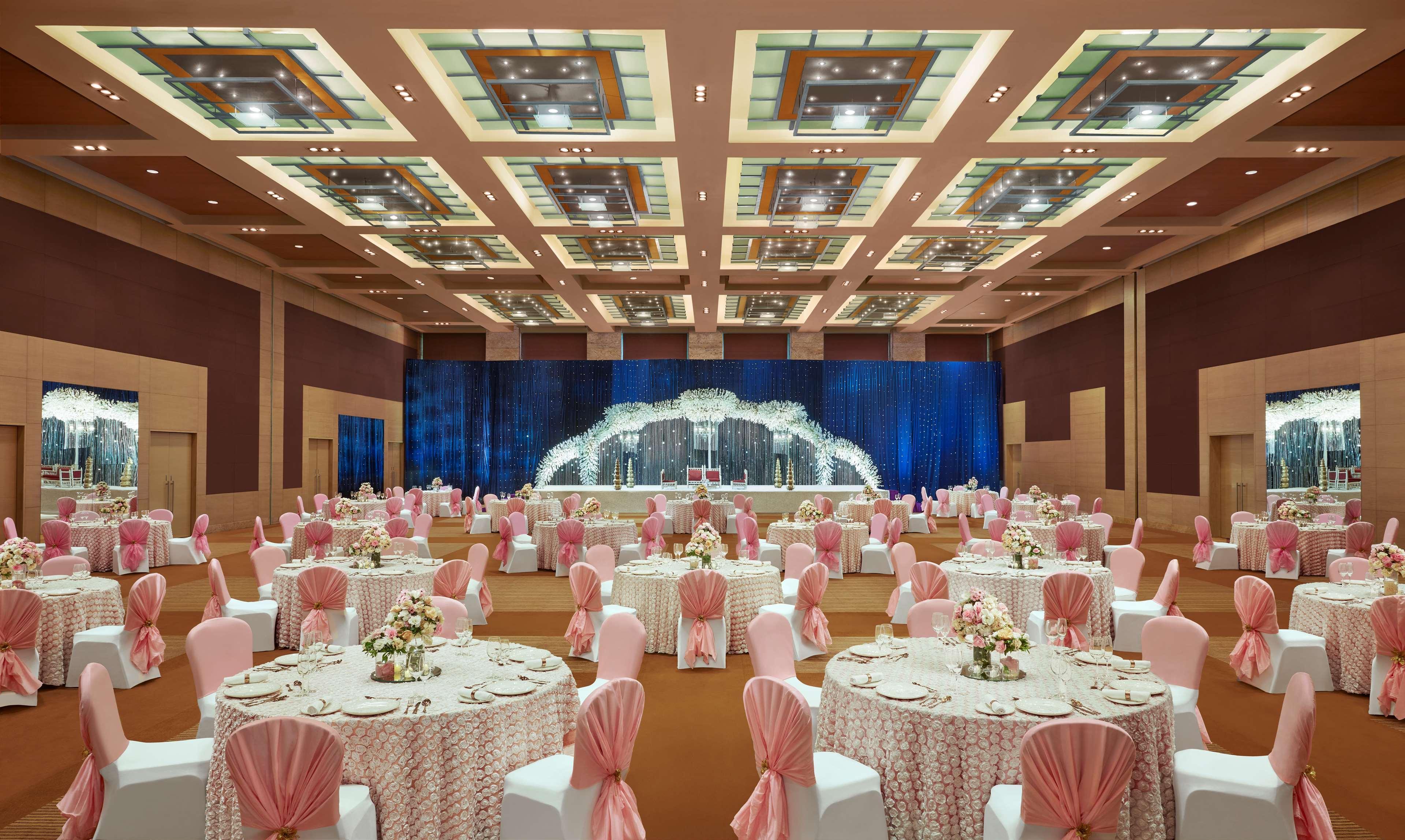 Grand Hyatt Mumbai Hotel And Residences Luaran gambar The Grand Ballroom