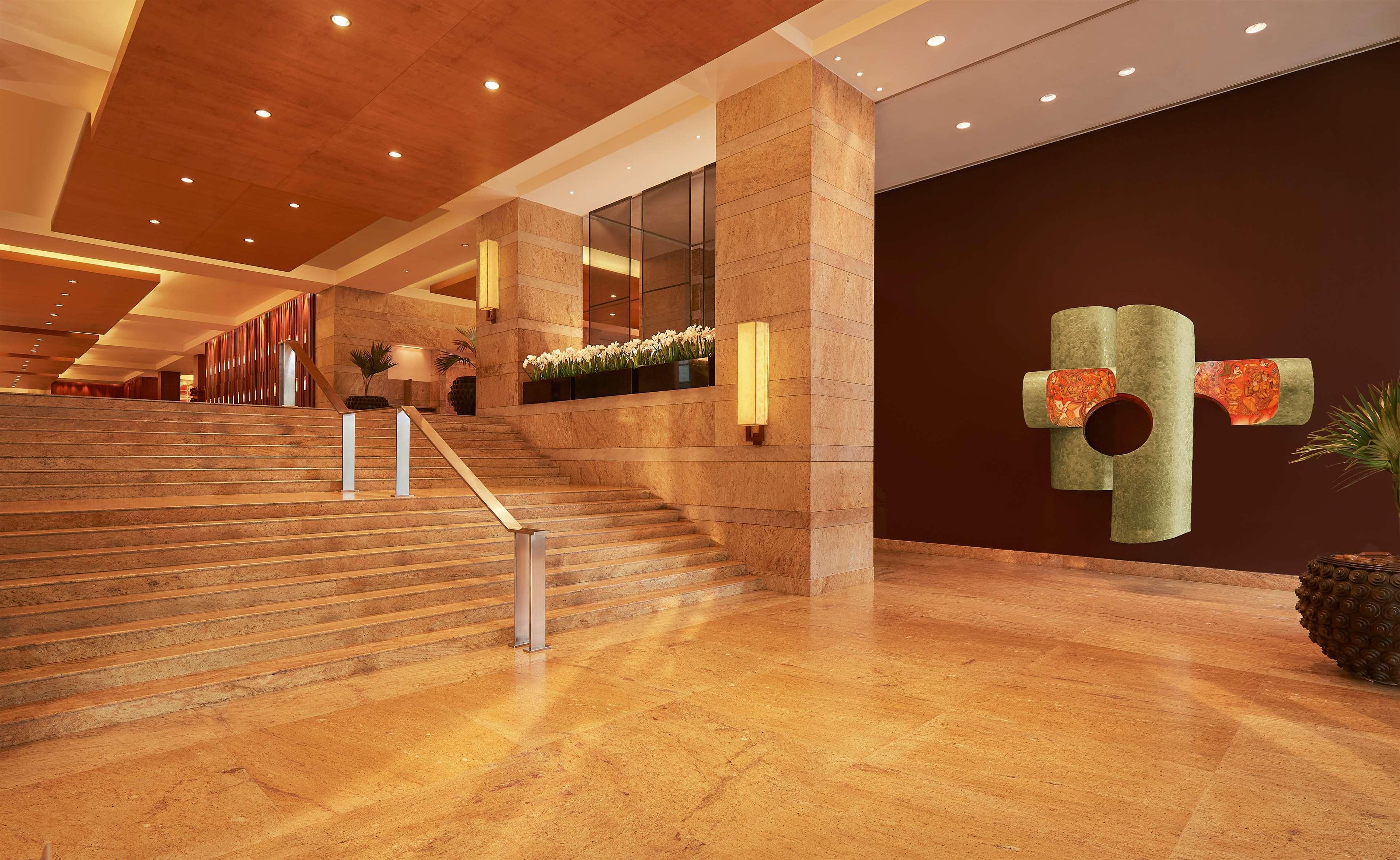 Grand Hyatt Mumbai Hotel And Residences Luaran gambar Lobby